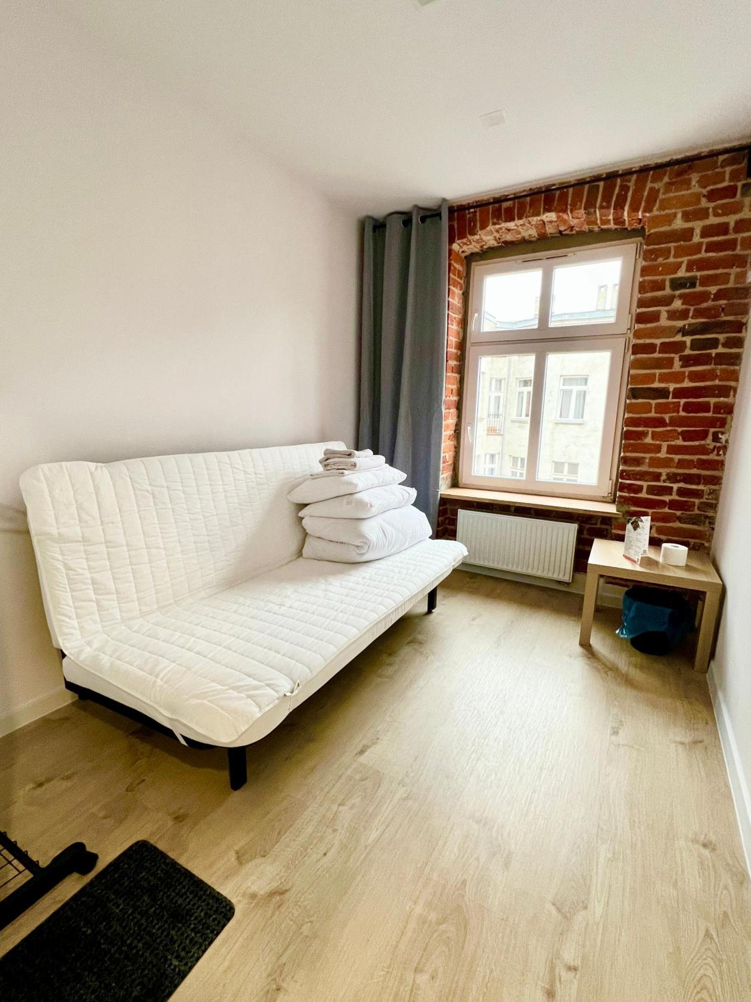Aparthotel Industrial Rooms Лодзь Экстерьер фото